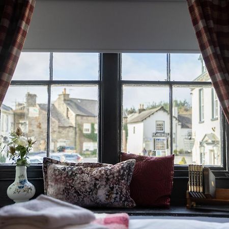 Отель The Kings Arms Картмел Экстерьер фото