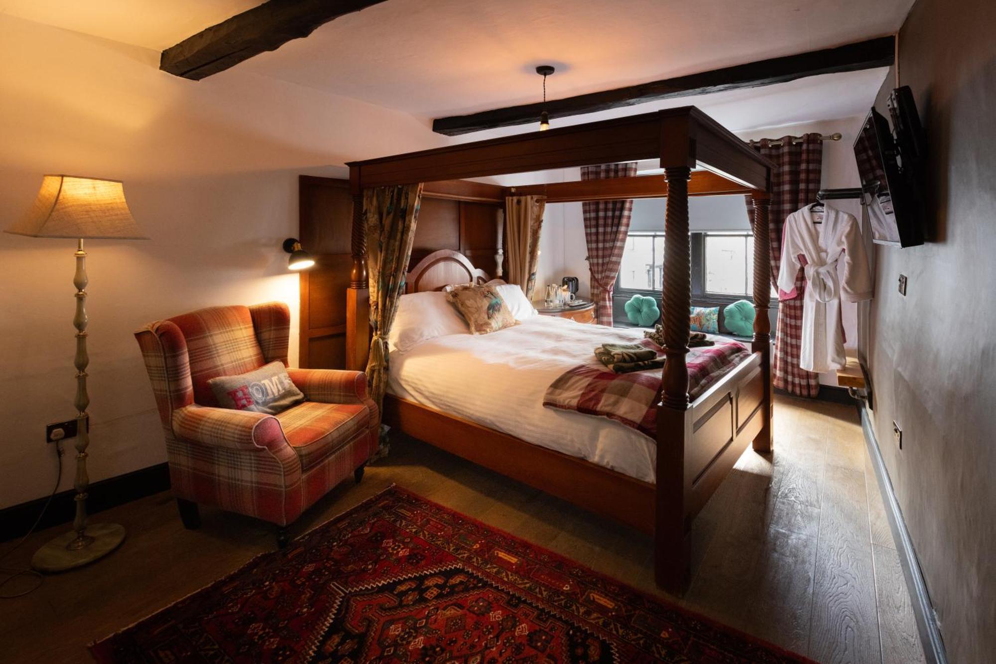 Отель The Kings Arms Картмел Экстерьер фото